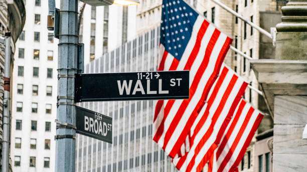 Investor Wall Street Tahan Napas Jelang Rilis Data Tenaga Kerja AS, Saham Lululemon Anjlok