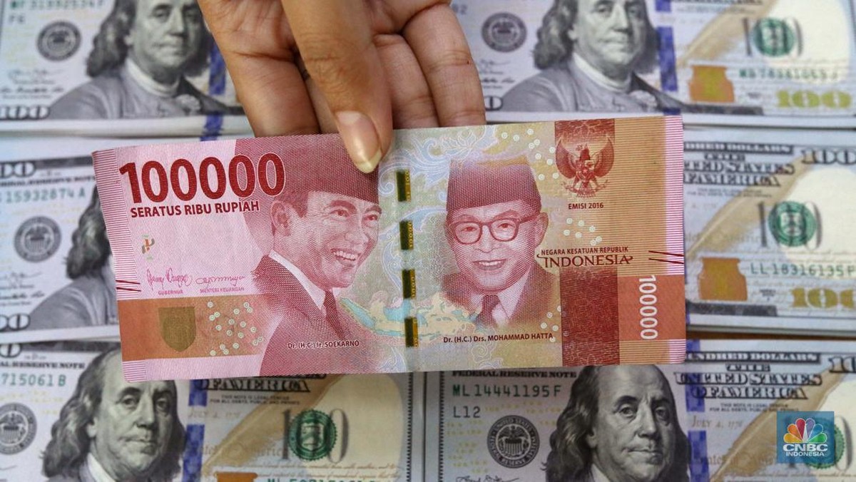 Rupiah Tertekan Berat, Pergerakan Nilai Tukar Mendekati Ambang Batas Psikologis Rp18.200