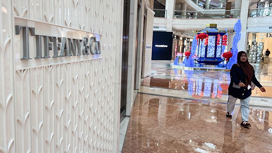Kepastian Operasional Tiga Gerai Mewah Tiffany & Co Pasca Penyegelan Bea Cukai