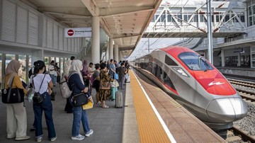 Sambut Libur Sekolah dan Hari Raya, KCIC Tawarkan Diskon Besar Hingga 20% untuk Penumpang Kereta Cepat Whoosh