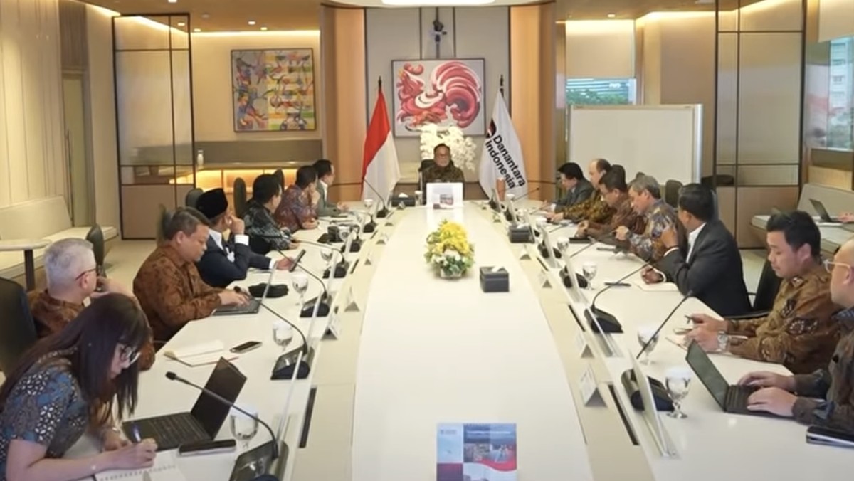 Evaluasi Kinerja Bank BUMN: Dony Oskaria Pimpin Rapat Strategis Dorong Pembiayaan Sektor Produktif Nasional