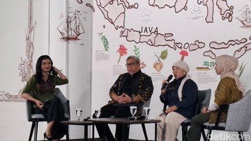 Direktur Penyuluhan, Pelayanan, dan Hubungan Masyarakat Direktorat Jenderal Pajak Kementerian Keuangan Inge Diana Rismawanti (kedua kanan)/Foto: Retno Ayuningrum/detikcom