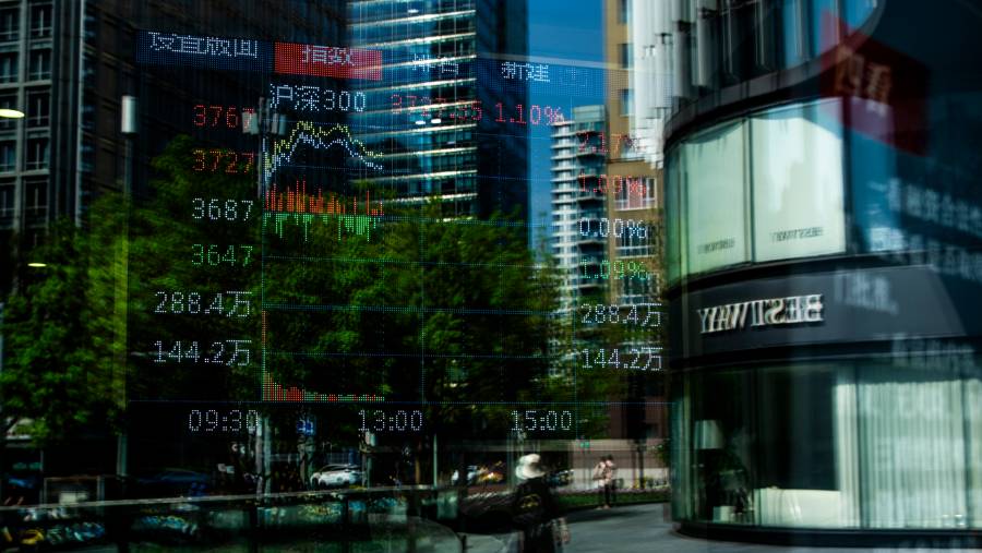 Kontras Tajam: Pasar Saham Tiongkok Tertekan di Tengah Euforia AI Global, Investor Kecewa