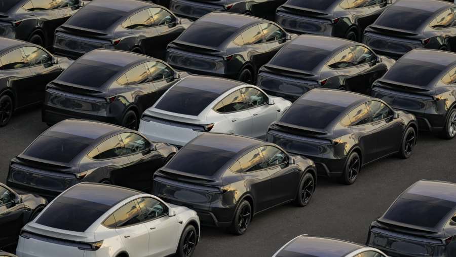 Pengiriman Kendaraan Tesla Lampaui Proyeksi Pasar Kuartal Kedua, Saham Justru Tertekan