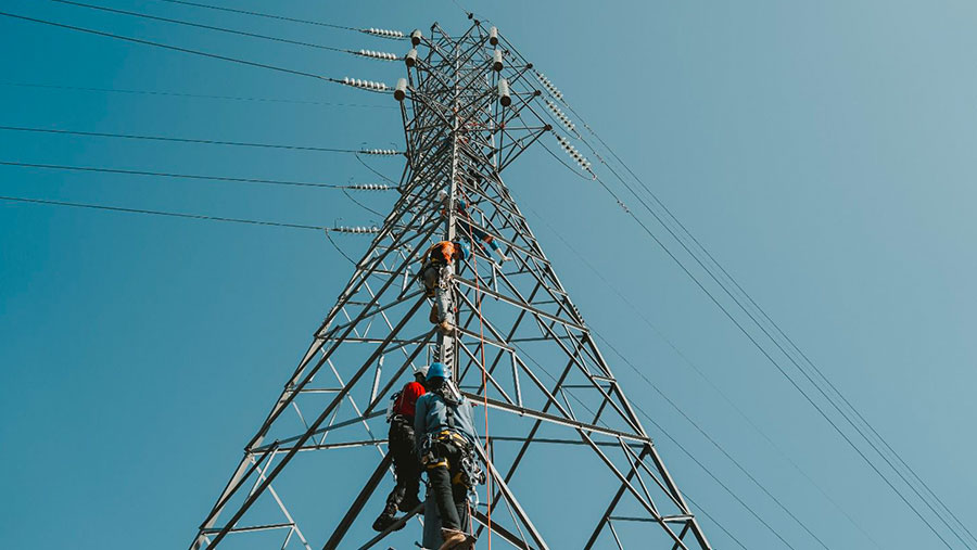 PLN Targetkan Akses Listrik Merata, 10 Ribu Desa Terpencil Terkoneksi Jaringan Nasional Hingga 2029