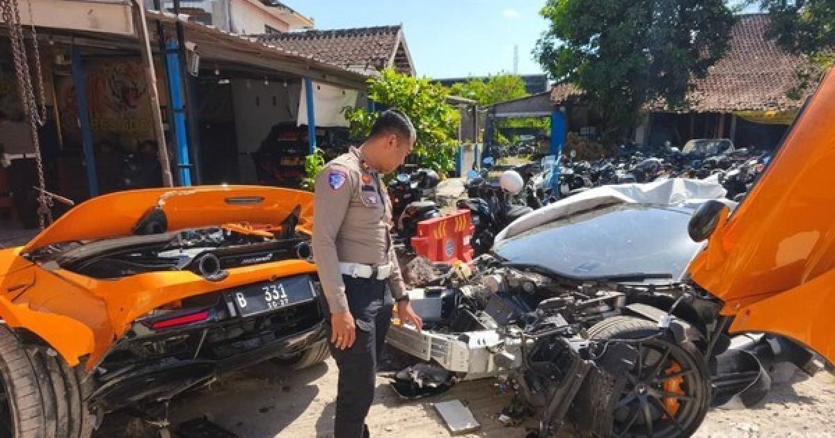 McLaren 720S Milik YouTuber Terbelah Dua, Begini Kronologi Kecelakaan Tunggal di Sukoharjo