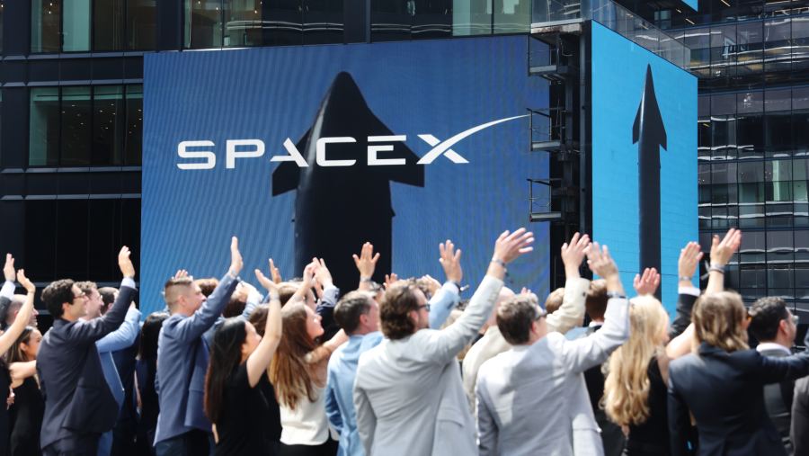 Saham SpaceX Meluncur Terkendali, Dekati Titik Krusial Harga IPO