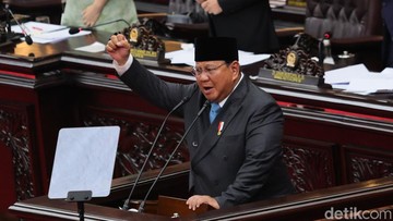 Prabowo Umumkan Segera Hadir Motor Listrik Nasional Buatan Anak Bangsa