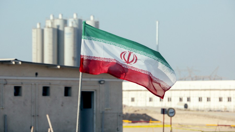 Eskalasi Timur Tengah: Fasilitas Energi Kuwait Diserang, Dugaan Balasan Iran Terhadap AS
