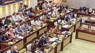 Menuju Pusat Keuangan Global: RUU PFII Siap Disahkan DPR Selasa Ini